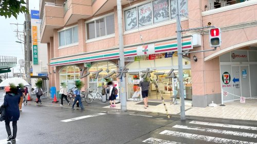 コンビニ　セブンイレブン 朝霞駅東口店（コンビニ）まで1250m
