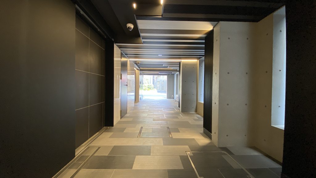 エントランス　エントランス