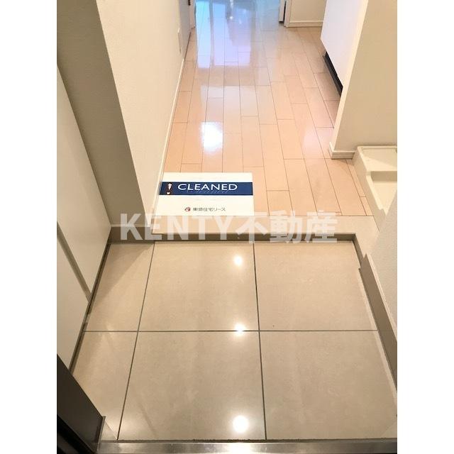 玄関　収納もある玄関です