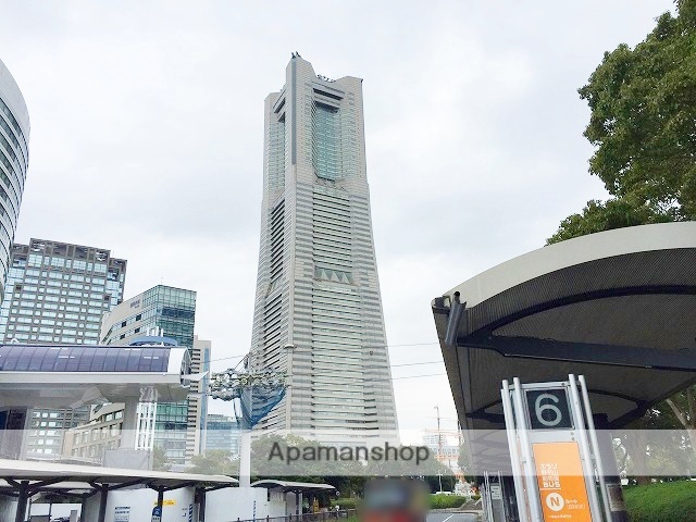 ショッピングセンター　ランドマークプラザインフォメーション（ショッピングセンター）まで726m