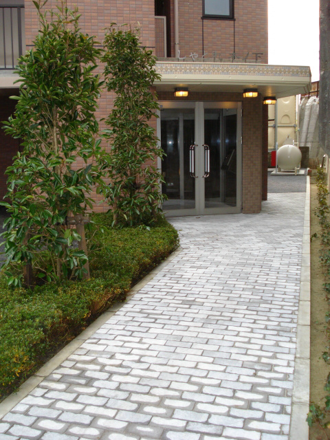 エントランス　アプローチ