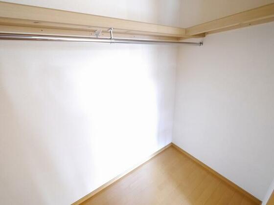 収納　ウォークインクローゼット