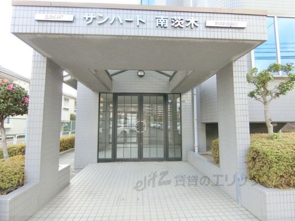 エントランス　エントランス