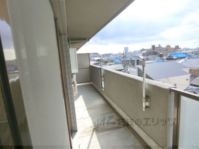 バルコニー　ベランダ