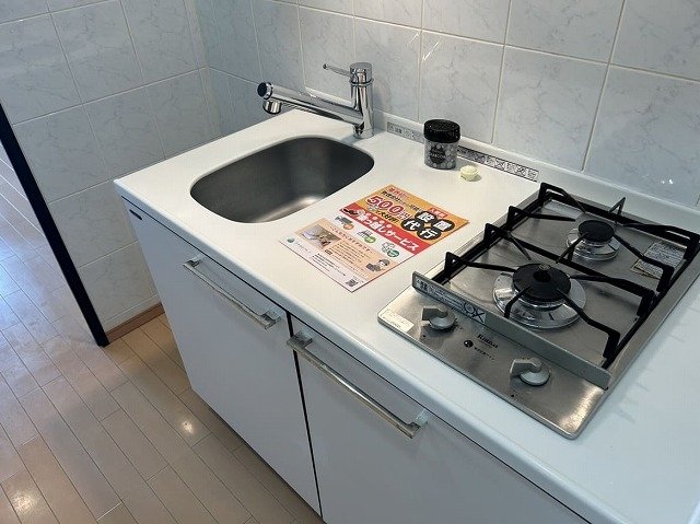 キッチン　システムキッチン（2口ガスコンロ）