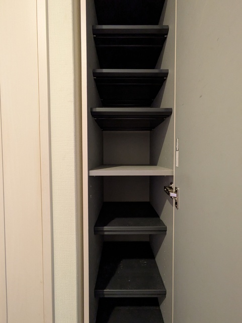 収納　シューズボックス