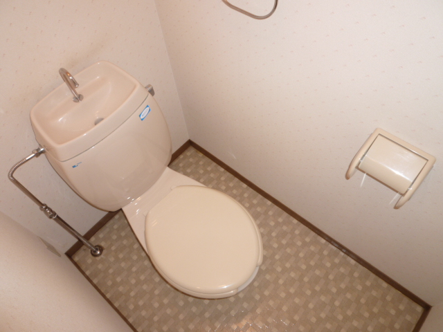 トイレ　別の部屋の写真です