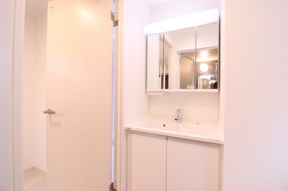 洗面設備　※別部屋の写真です