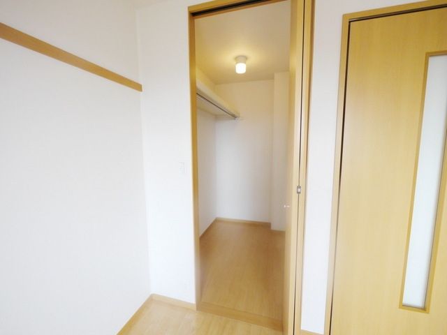 その他設備　★収納たっぷりウォークイン★