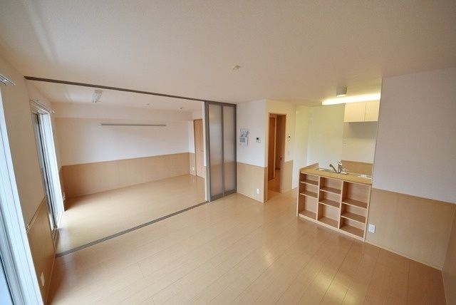 居室・リビング　※反転タイプ301号室設備施工例　現況優先