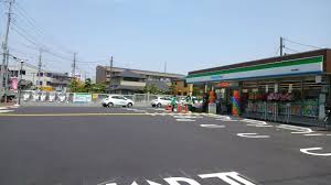 コンビニ　ファミリーマート 戸田新曽つつじ通り店（コンビニ）まで791m