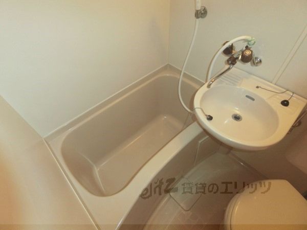 バス・シャワールーム　風呂