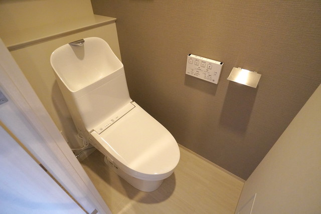 トイレ　※写真は同タイプ住戸です。