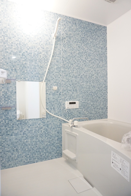 バス・シャワールーム　追焚給湯付きバスルーム