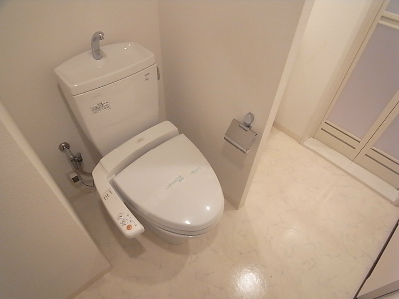 トイレ　オシャレなアメリカンセパレート