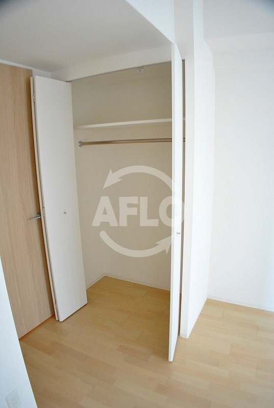 収納　ベルエ難波西　クローゼット