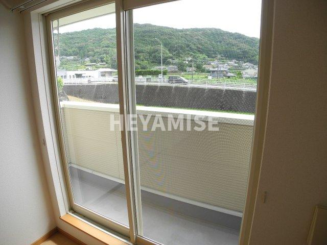 バルコニー　※室内画像は類似物件のもの