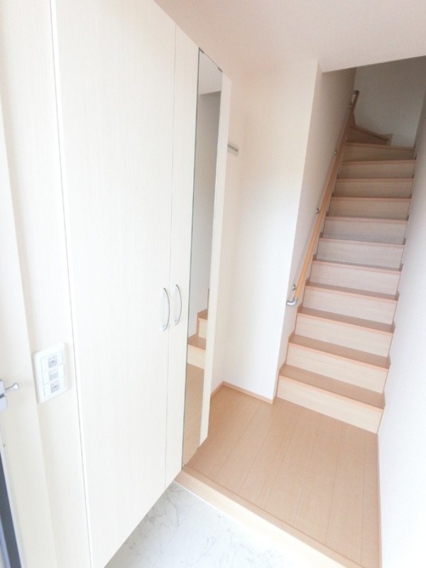 玄関　図面と現状に相違がある場合には現状を優先