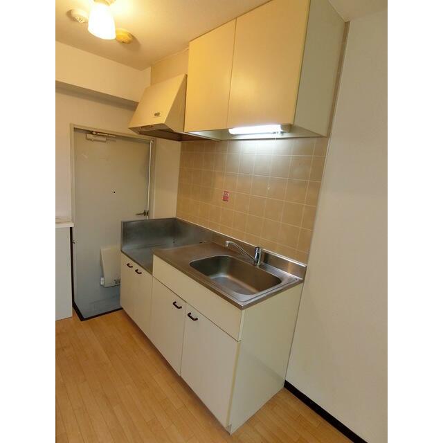 キッチン　※別部屋の参考写真になります。