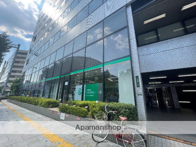 銀行　（株）りそな銀行／南森町支店（銀行）まで145m