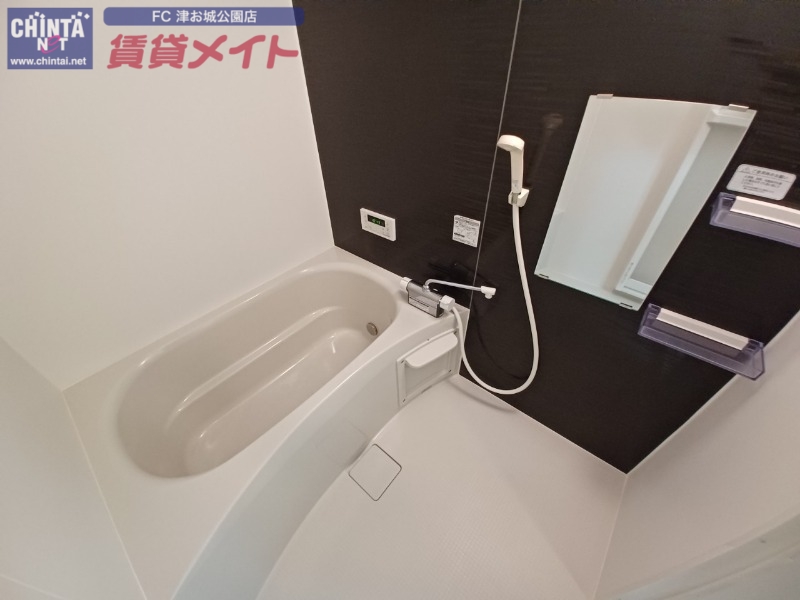 バス・シャワールーム　同型参考写真