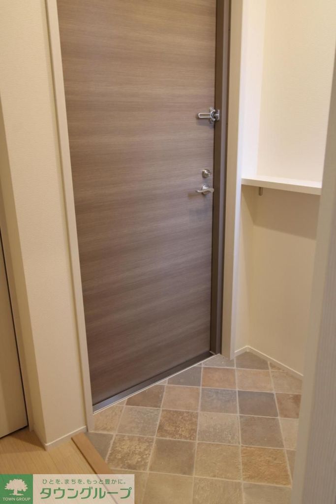 玄関　キッチン