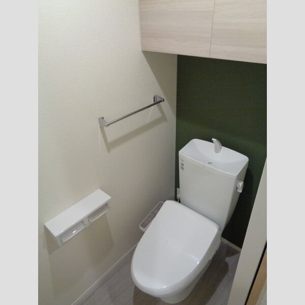 トイレ　温水洗浄暖房便座