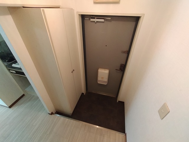 玄関　シューズボックス付き
