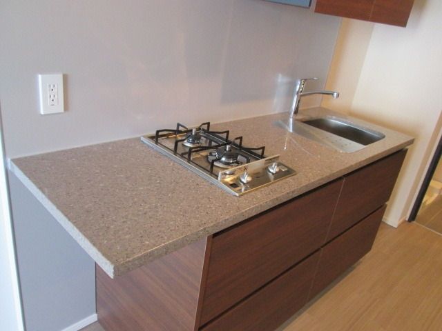 キッチン　★2口ガスコンロ付きシステムキッチン★