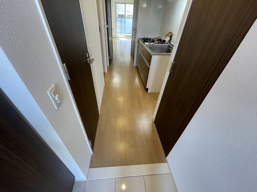 玄関　玄関　※同タイプの部屋のお写真です