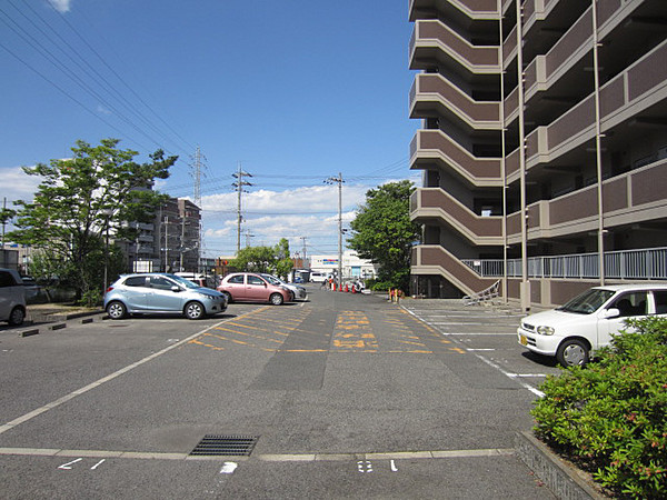 駐車場　駐車場完備です