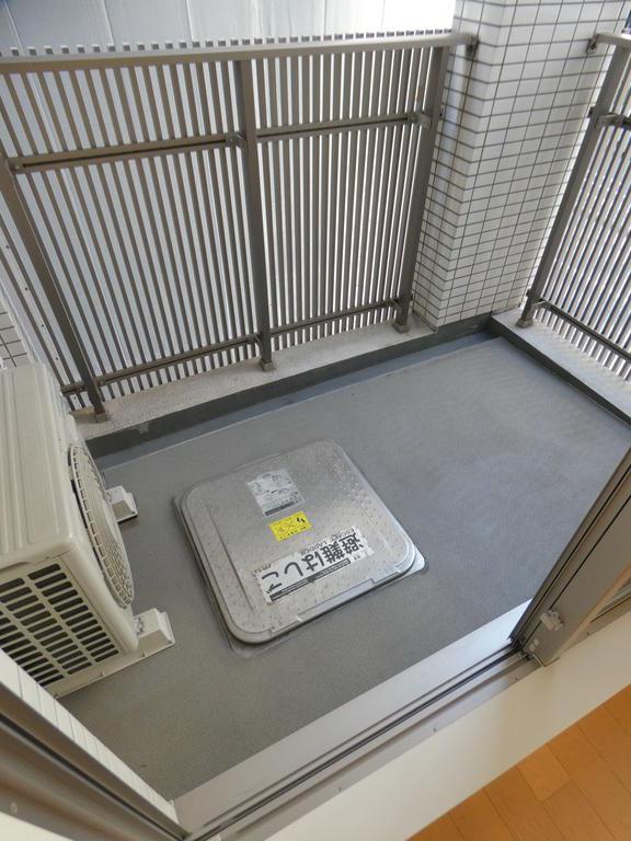 バルコニー　バルコニー