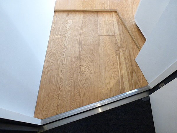 玄関　※別室参考写真