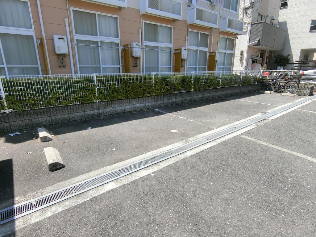 セキュリティ　駐車場枠2台有ります！空き確認はお問い合わせください☆