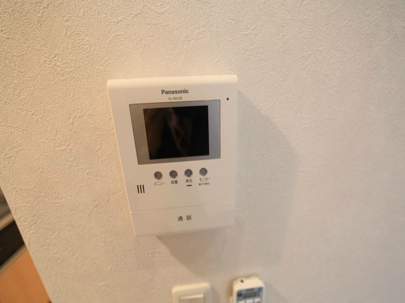 セキュリティ　TVモニター付インターホン