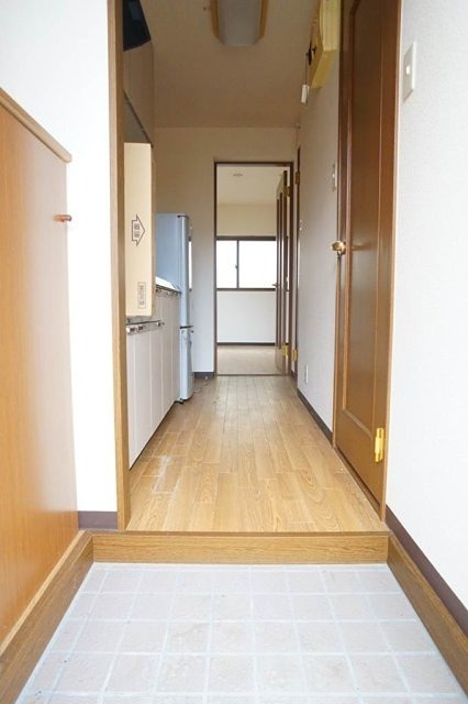 キッチン　※掲載写真は、同タイプの別部屋写真です。