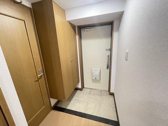 玄関　※別部屋の写真です