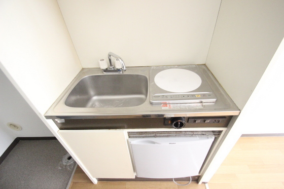 キッチン　※別部屋の写真です