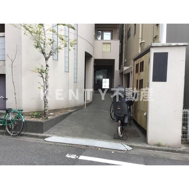 エントランス　毎日通るエントランスはこのようになっています