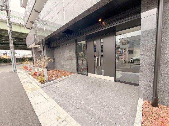 エントランス　綺麗なエントランスです。