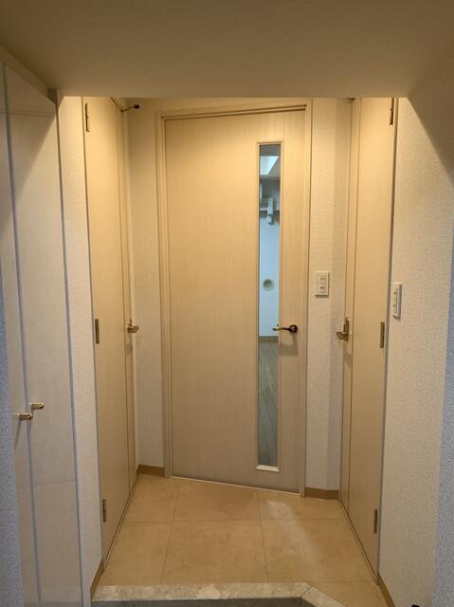 玄関　弊社は都内全域の物件をご紹介可能です！