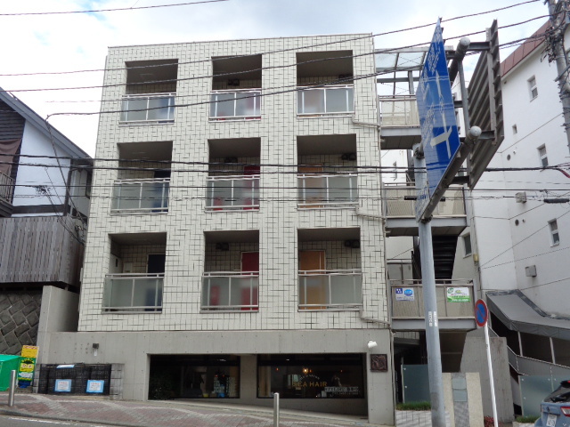 建物外観　重厚感のある外観