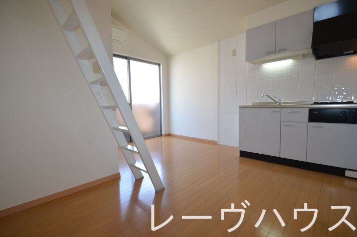居室・リビング　キッチン