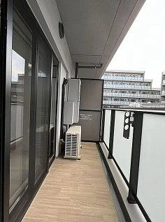 バルコニー　バルコニー