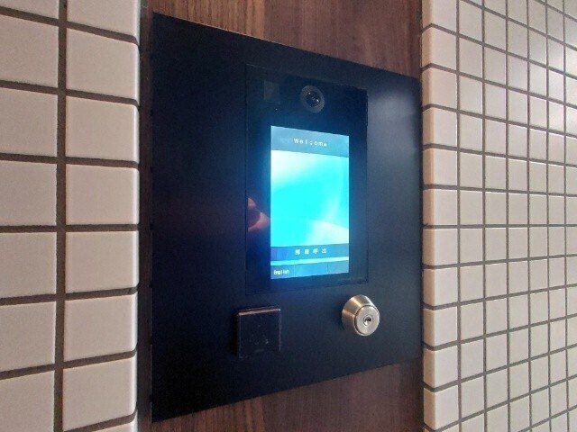 ロビー　オートロック完備