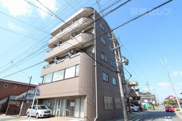 建物外観　がっしりとした外観です。
