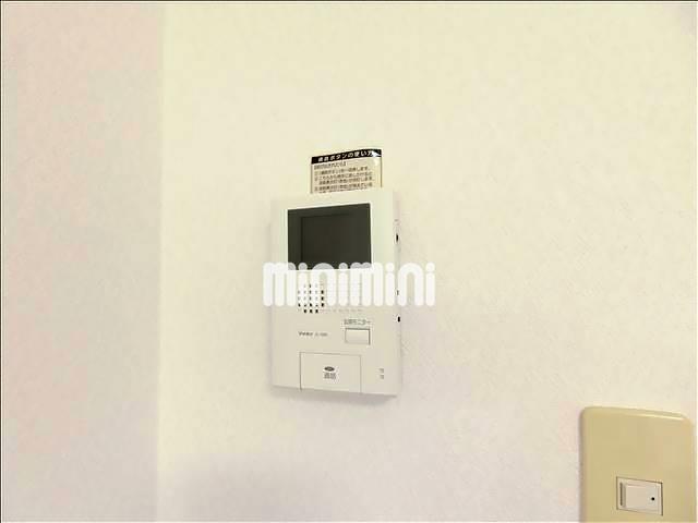セキュリティ　突然の来客時もＴＶモニターホンでしっかり確認。