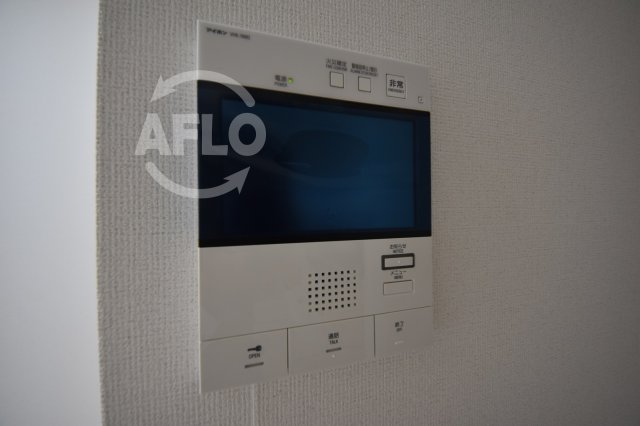 セキュリティ　セレニテ京橋クレア　TV付モニターフォン