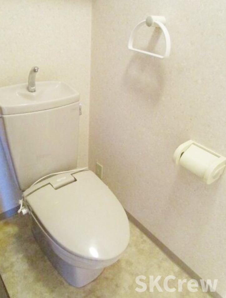 トイレ　別号室の写真です