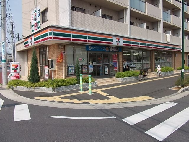 コンビニ　セブンイレブン（コンビニ）まで400m